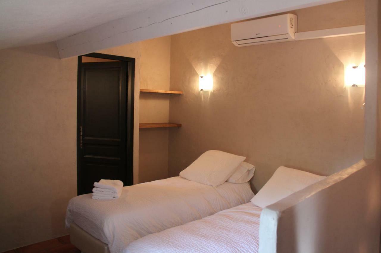 Le Hameau Fleur De Pierres , Chambre , Gite Et Table D'Hotes Murs  Eksteriør bilde